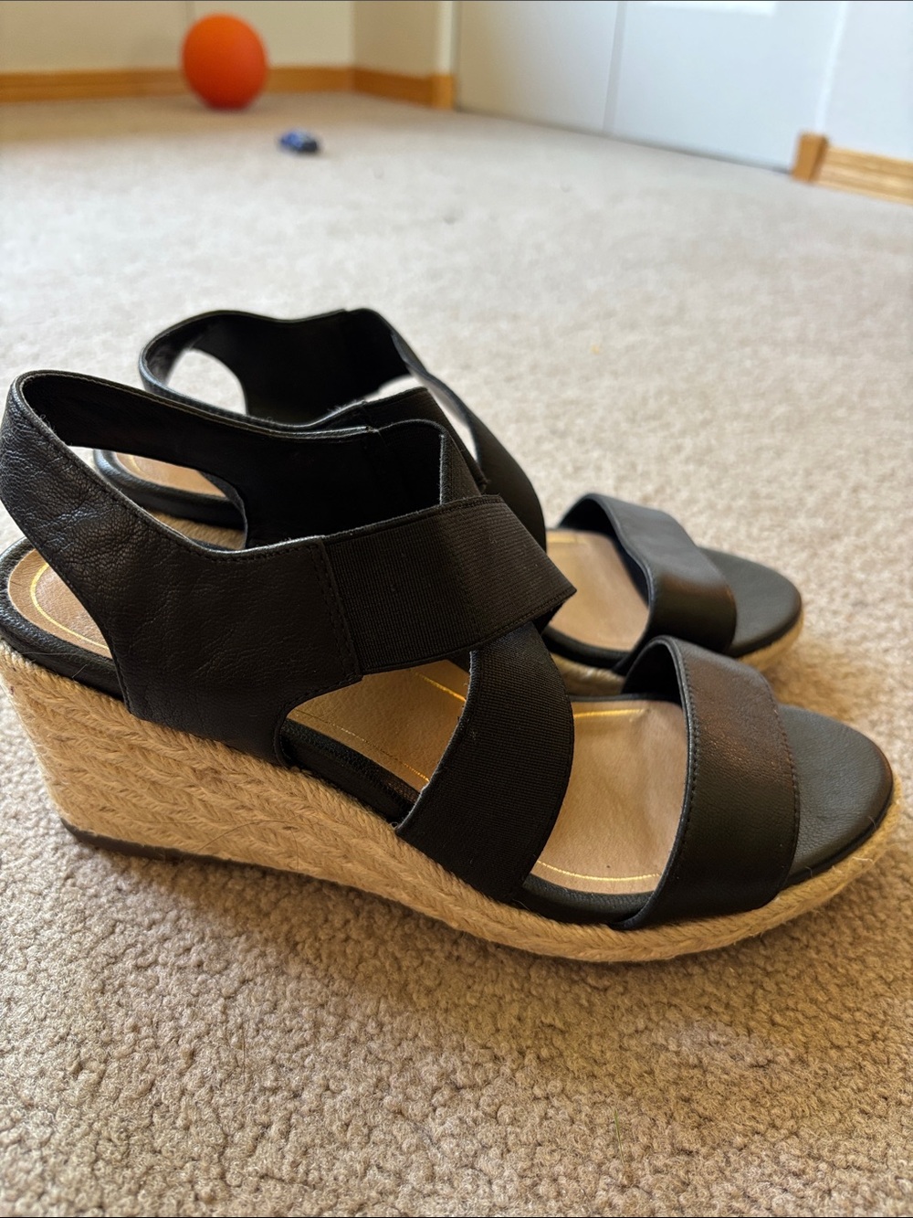 Vionic wedge sandal